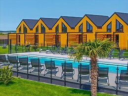 Large Holiday Home, Swimming Pool, Sauna, Jacuzzi