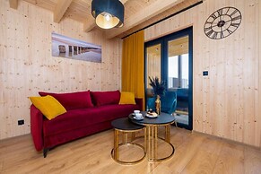 Large Holiday Home, Swimming Pool, Sauna, Jacuzzi