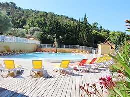 Charming Provence Cottage Retreat