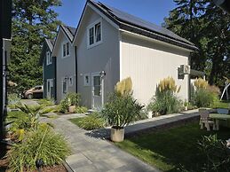 Large Holiday Homes With Beautiful Gardens