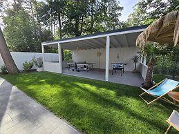 Comfortable Houses With Terraces