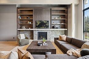 Sisu Lodge by Canmore Premier