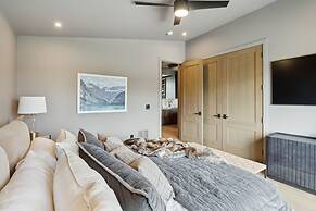 Sisu Lodge by Canmore Premier