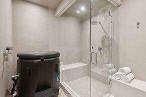 Sisu Lodge by Canmore Premier