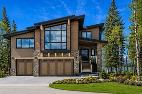 Sisu Lodge by Canmore Premier
