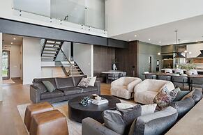 Sisu Lodge by Canmore Premier
