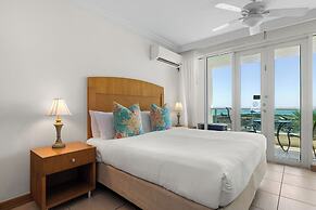 Condado Lagoon - Waterfront Escape