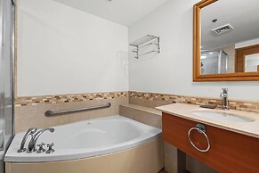 Condado Lagoon - Waterfront Escape