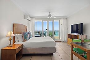 Condado Lagoon - Waterfront Escape