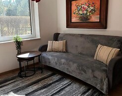 Comfortable Holiday Home With a Private Garden