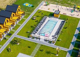 Holiday Home With Access to a Pool, Sauna, Jacuzzi