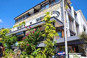 Sultans And Kings Hotel