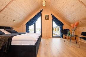 Comfortable Holiday Home, Pool, Sauna, Jacuzzi