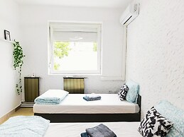 Mariposa Apartments
