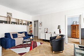 Chic 1BR Near Opéra & Louvre