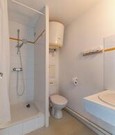 3 BED Apartment With Garden