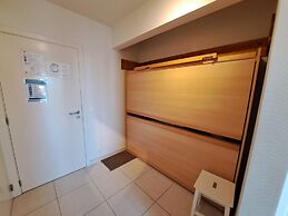 Coastal Apartment With Sleeping Alcove