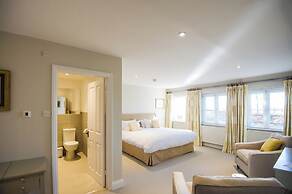 Cowdray Lodge Bed & Breakfast