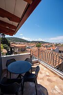 Derya Guest House