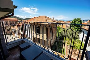 Derya Guest House