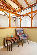 Derya Guest House