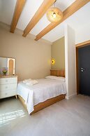 Derya Guest House