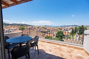 Derya Guest House