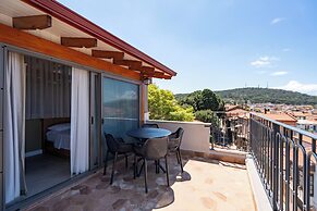 Derya Guest House