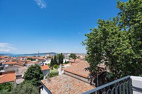 Derya Guest House