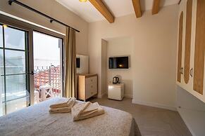 Derya Guest House