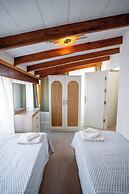 Derya Guest House
