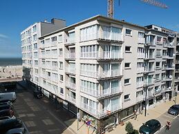 Bright Apartment With Side Sea View