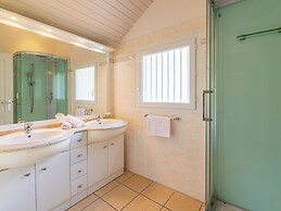 Villa for 8 People With Swimming Pool