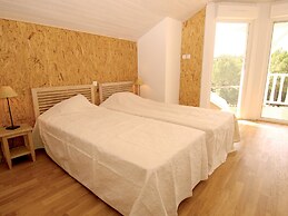 Villa for 8 People With Swimming Pool