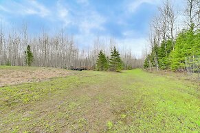 Wildlife Viewing & Trails! 155-acre UP Retreat