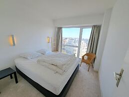 Sea View Family Stay for 8