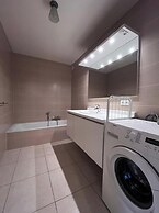 Spacious Family Apartment Near Dunes