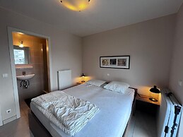 Spacious Family Apartment Near Dunes
