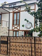 VILLA LINA LODGING HOUSE