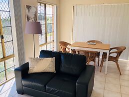 Apiwa Preston Beach Front Apartments