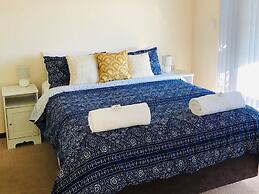 Apiwa Preston Beach Front Apartments
