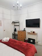 Ellies Guest House