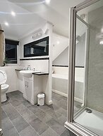 Ellies Guest House