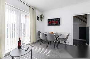Spacious 4BR Newcastle Home Sleeps 7