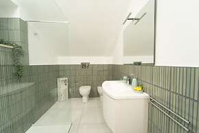 Estate4home - Capri Darly Apartment