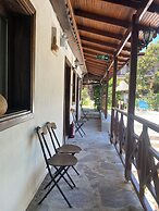 Akropolis Hotel