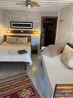 Akropolis Hotel