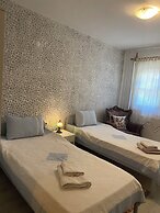 Akropolis Hotel