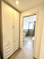Pool Apartment 400m From Beach