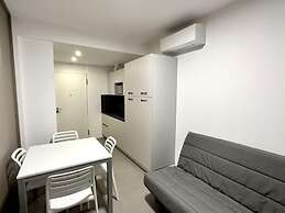 Pool Flat 400m From Beach